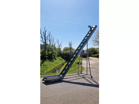 Vuilafvoerelevator met knik
